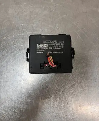 Volkswagen Transporter - Caravelle T6 Trunk lid opening control unit 