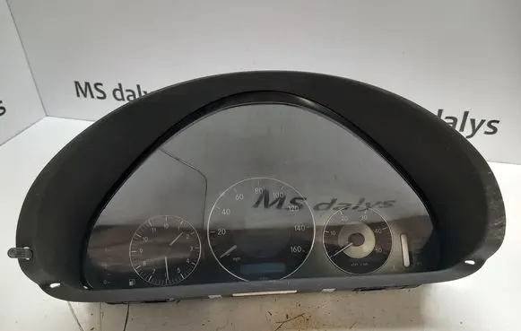 Speedometer (instrument cluster)