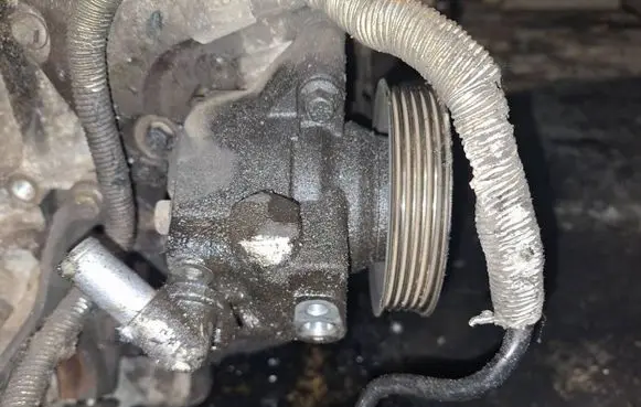Ford Mondeo MK IV Power steering pump a7984