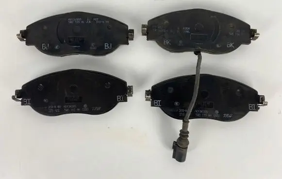 Audi Q3 F3 Brake pads (front) A013K005