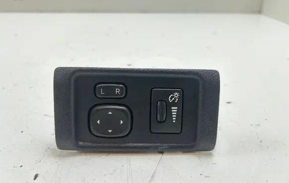 Lexus CT 200H Wing mirror switch 5544676010