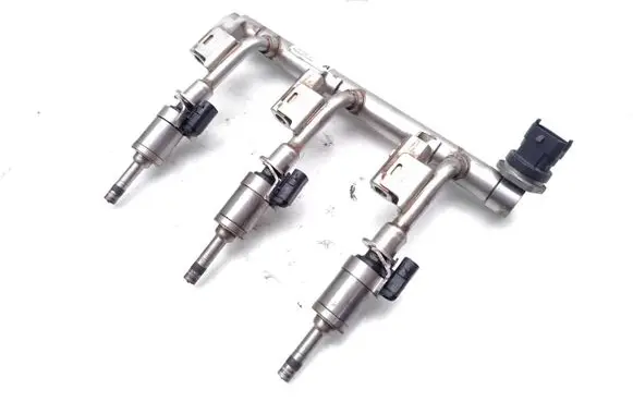Ford Grand C-MAX Fuel injectors set DM5G-9H487-AA