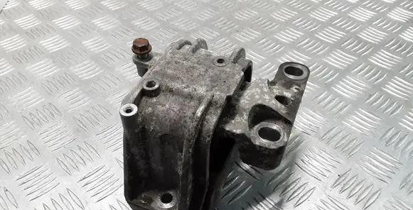 Volkswagen Golf Plus Engine mount bracket 1K0199262BA