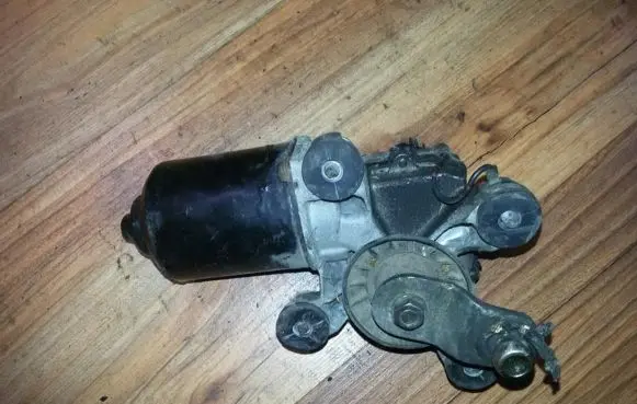 Mazda 323 Wiper motor