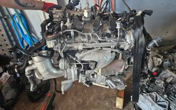 Alfa Romeo Stelvio Engine 670050436