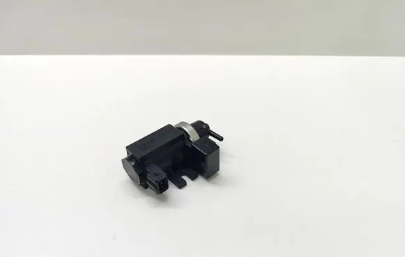 BMW 5 E60 E61 Turbo solenoid valve 700579 70057901 7796634