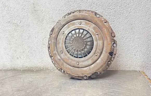 Opel Insignia A Pressure plate 3082001704