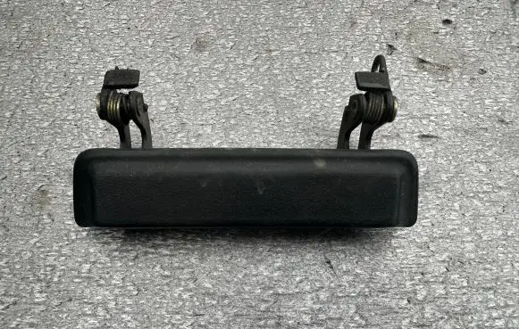 Mitsubishi Pajero Front door exterior handle MB321071