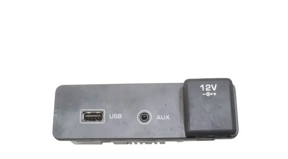Land Rover Discovery Sport AUX in-socket connector FK7219C166CC