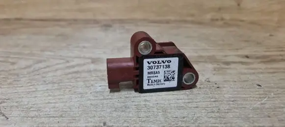 Volvo V50 Airbag deployment crash/impact sensor 30737138