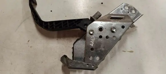 Opel Zafira A Brake pedal