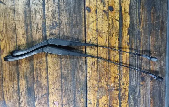 Ford Mondeo MK IV Front wiper blade arm 7S7117526AD 7S7117526CD U2VSU