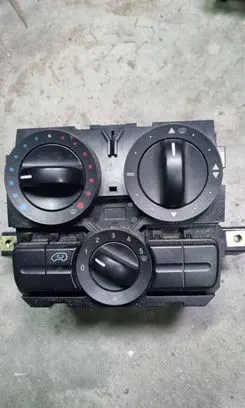 Mercedes-Benz Vito Viano W639 Climate control unit A6398301185 5HB00851100 ZGS006
