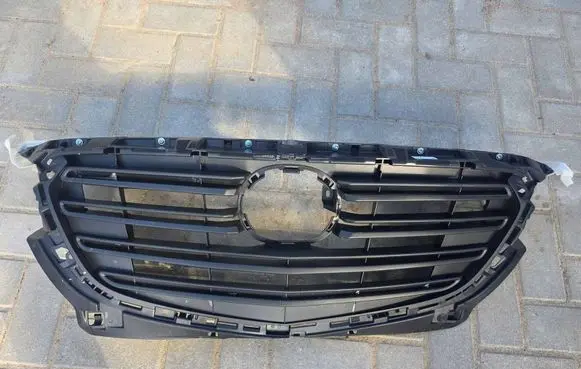 Mazda CX-3 Front bumper upper radiator grill DL8V50712