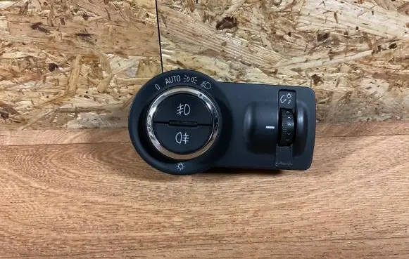 Opel Insignia A Light switch 13268707 8365