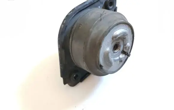 Mercedes-Benz ML W164 Engine mount bracket A2512402917