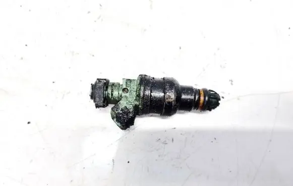 BMW 5 E39 Fuel injector 280150415