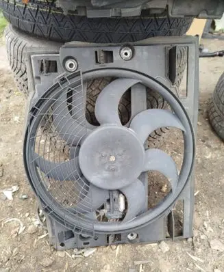 BMW 3 E46 Electric radiator cooling fan 6904768 6905076