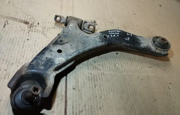 Hyundai Coupe Front lower control arm/wishbone
