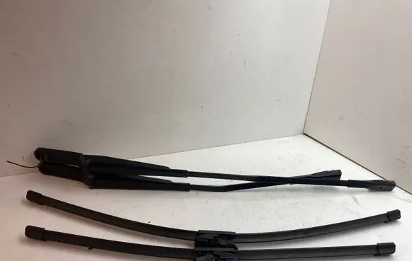 Audi A6 C7 Windshield/front glass wiper blade 4G1955407B 4G1955408B