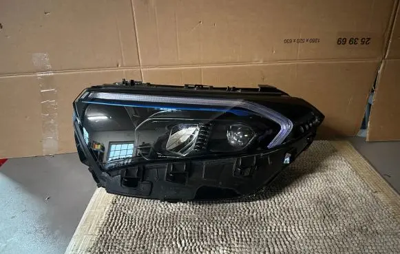 Mercedes-Benz EQA Headlight/headlamp A2439068900 01577901