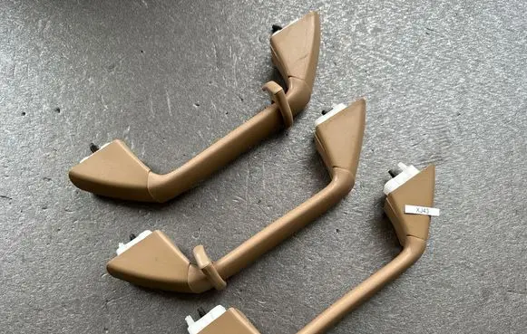 Front interior roof grab handle