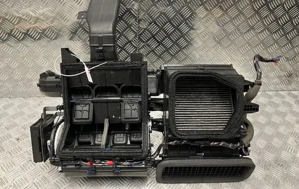 Renault Megane E-Tech Heater blower radiator