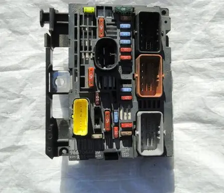 Peugeot 3008 I BSM Control unit 9667044880 BSMR01