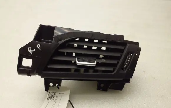 Nissan Qashqai J12 Dashboard side air vent grill/cover trim 687606RR1A 68760
