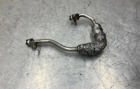 Coolant pipe/hose