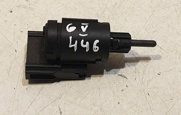 Volkswagen Golf V Brake pedal sensor switch 3B0945511A