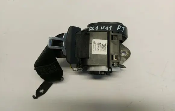 BMW X1 U11 Rear seatbelt