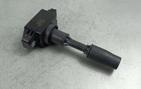 Suzuki SX4 S-Cross High voltage ignition coil 099700304