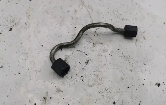 BMW X3 E83 Fuel injector supply line/pipe NOCODE