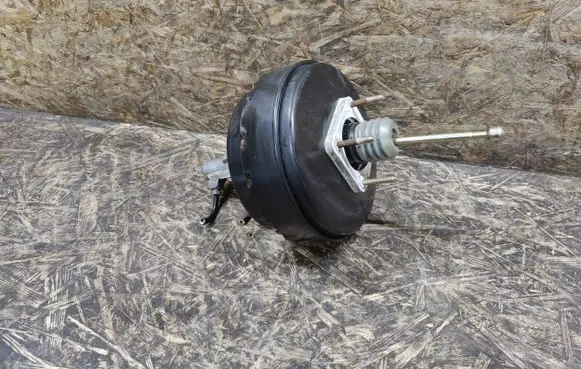 Maserati Quattroporte Brake booster 0204051009