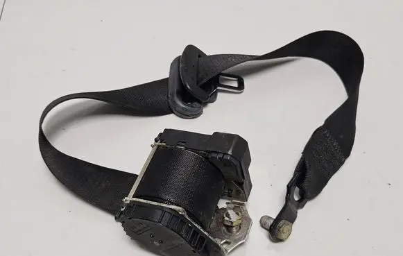 BMW Z3 E36 Front seatbelt 8412076