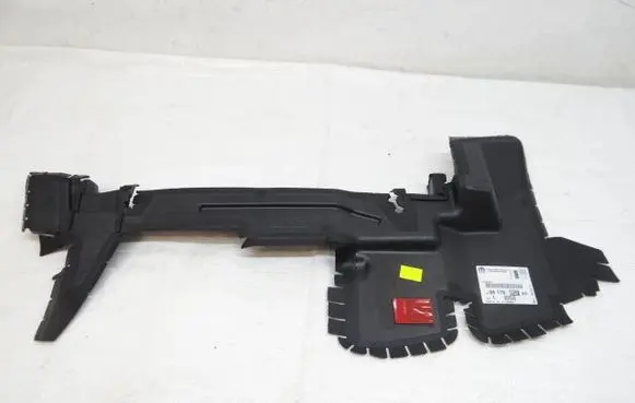 DS Automobiles 7 Crossback Intercooler air channel guide 9817905280