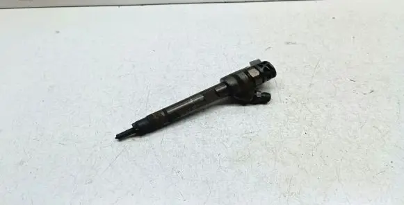 BMW X5 F15 Fuel injector 0445110616 7810702