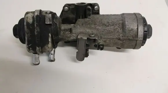Skoda Octavia Mk2 (1Z) Oil filter mounting bracket 045115389E