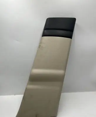 (B) pillar trim (bottom)
