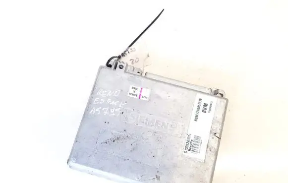 Renault Espace II Engine control unit/module s100820101b h0m7700851739