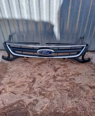 Ford Mondeo MK IV Front bumper upper radiator grill