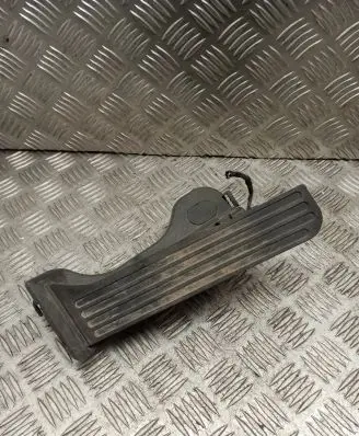 Volkswagen PASSAT B6 Accelerator throttle pedal 1K1721503L