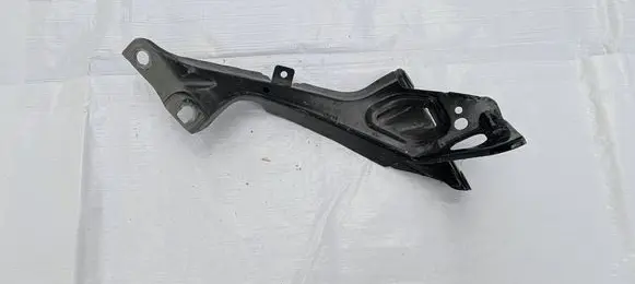Audi A6 S6 C7 4G Fender mounting bracket 4G0805816