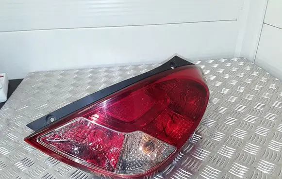 Hyundai i20 (PB PBT) Rear/tail lights 924021J5