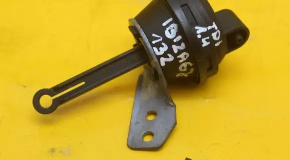 Seat Ibiza IV (6J,6P) Valve vacuum 