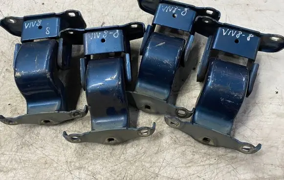 Opel Vivaro Rear door hinge set 844009592R