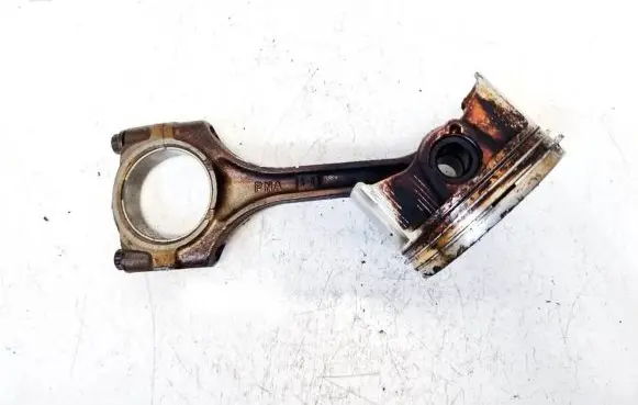 Honda FR-V Piston with connecting rod