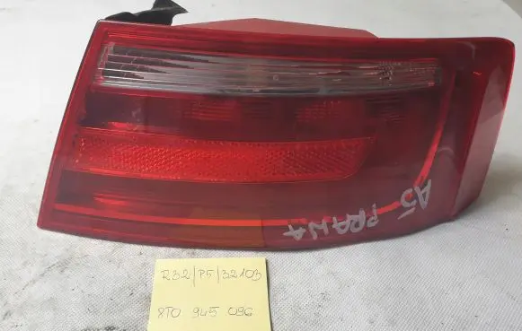 Audi A5 8T 8F Rear/tail lights 8T0945096