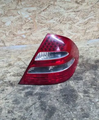 Mercedes-Benz E W211 Rear/tail lights 334010 51931708 A2118200664
